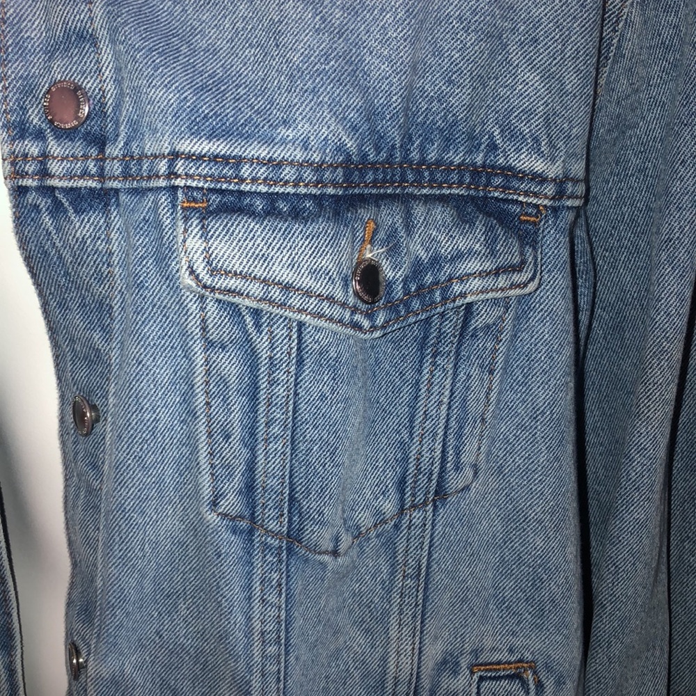 *SOLD.Jean jacket - Picture 2 of 16